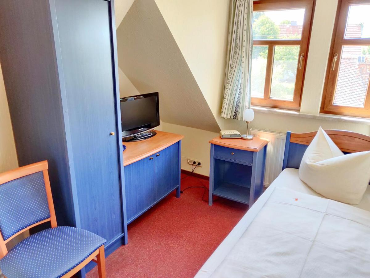 Hotel Neue Hoehe Klingenberg Zewnętrze zdjęcie