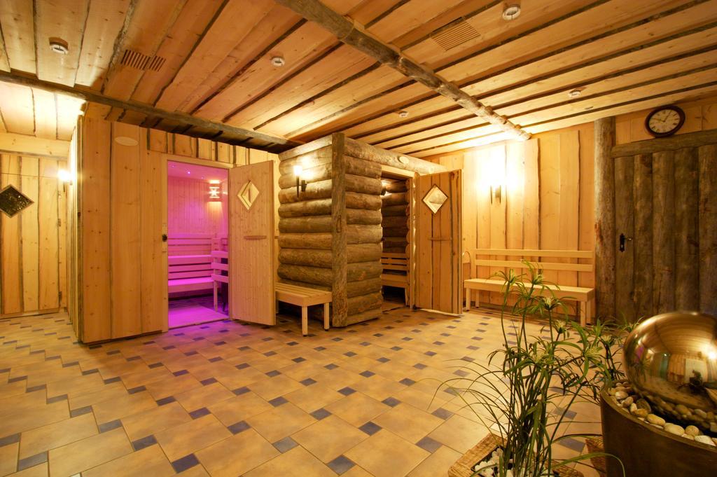 Hotel Neue Hoehe Klingenberg Zewnętrze zdjęcie
